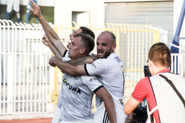 爱德华兹33分杜兰特31分 森林狼大胜太阳1-0